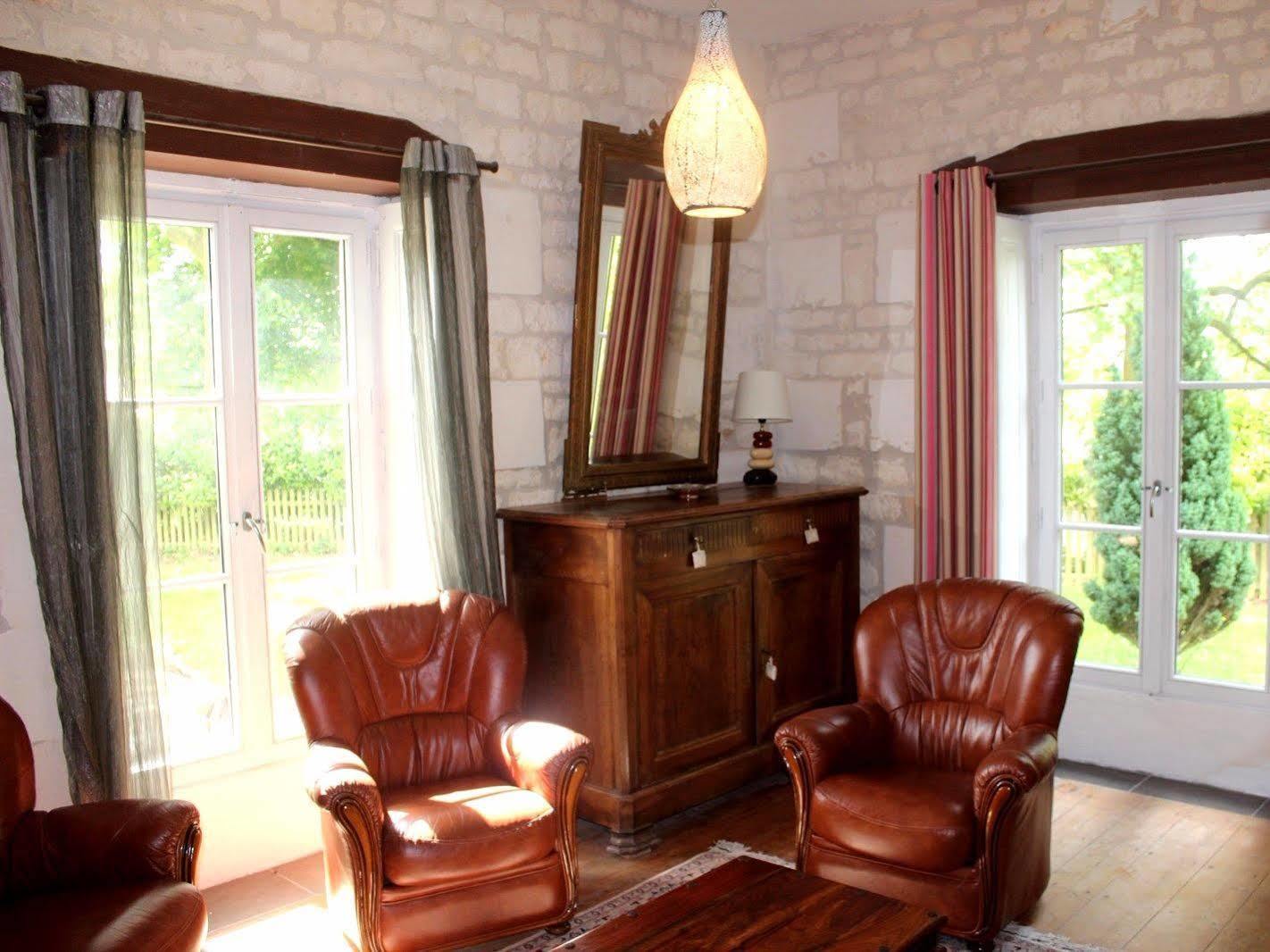 Domaine Des Chais Thénac Kültér fotó