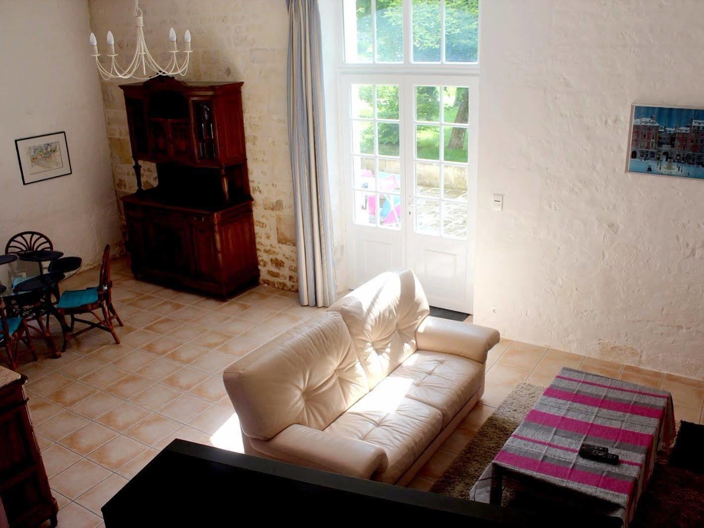 Domaine Des Chais Thénac Kültér fotó